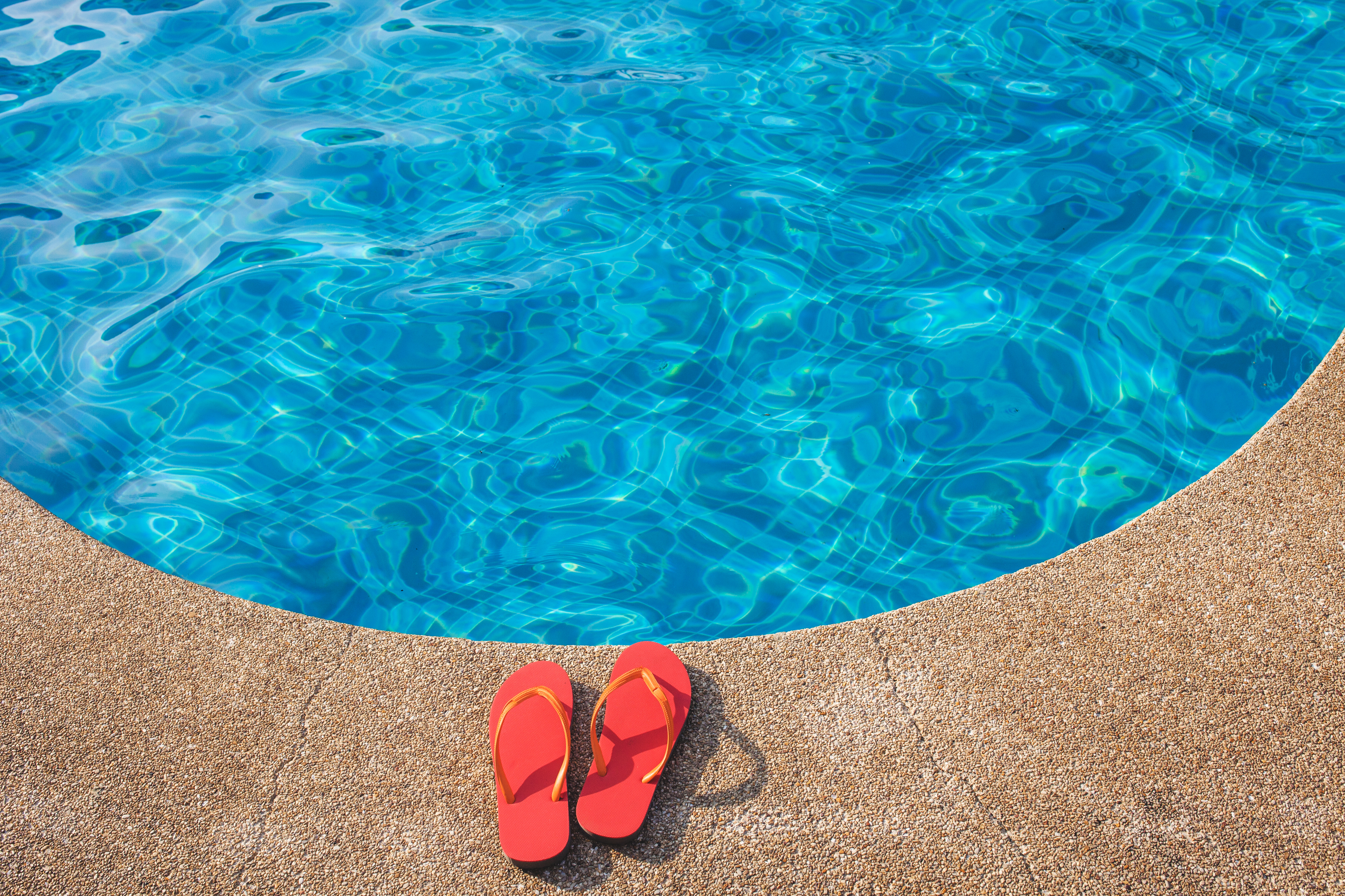 Empresa de mantenimiento de piscinas y jardines en Puerto de Sagunto